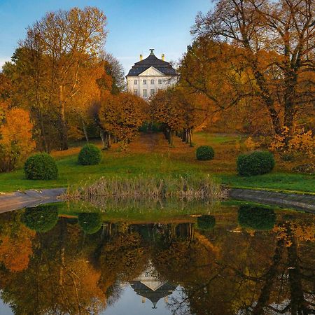 Zespół Pałacowo-Parkowy w Ostromecku Ostromecko Exterior foto