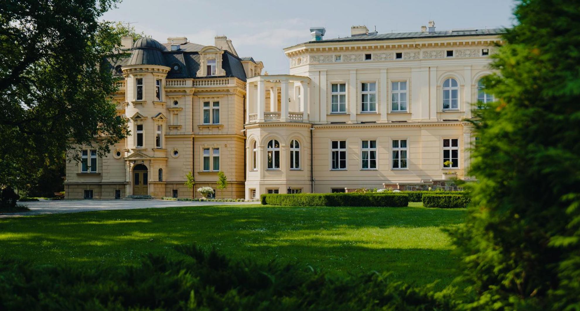 Zespół Pałacowo-Parkowy w Ostromecku Ostromecko Exterior foto